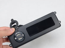 Load image into Gallery viewer, Wireless Charging Panel Wireless Charger for For Mitsubishi Pajero V97 V93 V87 V98 V95 Pajero Car Phone USB Battery Charging Units