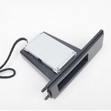 Load image into Gallery viewer, Wireless Charging Panel Wireless Charger for For Mitsubishi Pajero V97 V93 V87 V98 V95 Pajero Car Phone USB Battery Charging Units