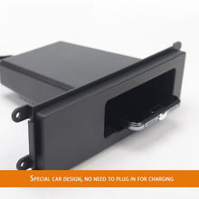 Load image into Gallery viewer, Wireless Charging Panel Wireless Charger for For Mitsubishi Pajero V97 V93 V87 V98 V95 Pajero Car Phone USB Battery Charging Units