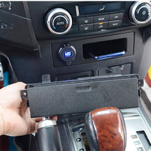 Load image into Gallery viewer, Wireless Charging Panel Wireless Charger for For Mitsubishi Pajero V97 V93 V87 V98 V95 Pajero Car Phone USB Battery Charging Units